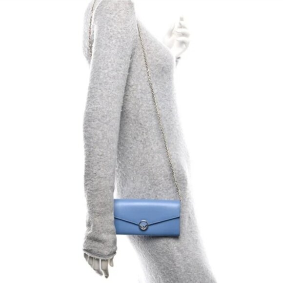 FENDI Continental Envelope Wallet On Chain - Picture 2 of 15